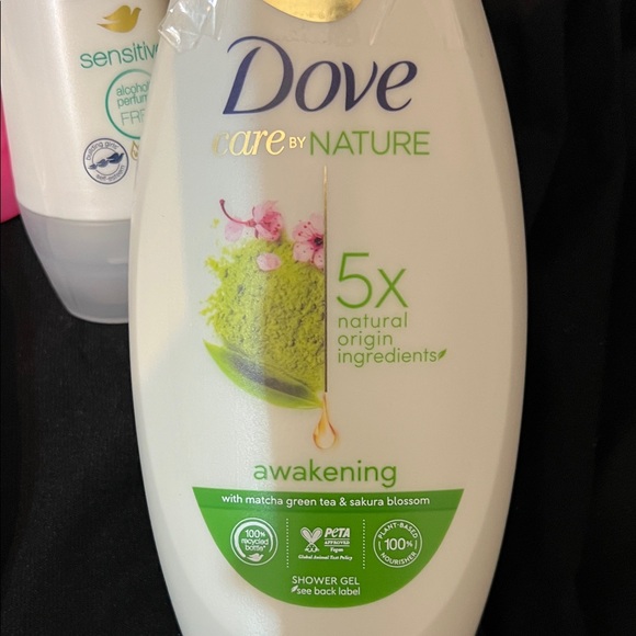 Dove Go Fresh Energize Body Wash - White and Yellow - Picture 3 of 4